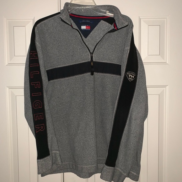EUC Tommy Hilfiger 1/4 Zip Fleece Pullover Size L. - Picture 2 of 7